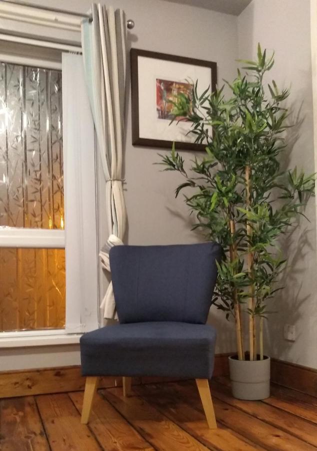 Perfect Central City Location - Parking - 3 Beds - 2 Bedrooms Belfast Extérieur photo